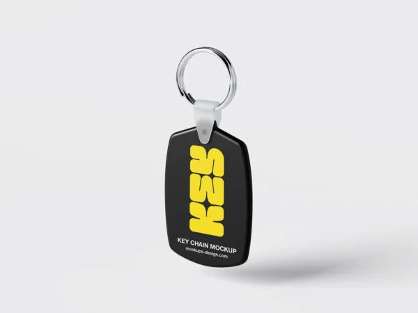 5 Shots of Plastic Key Chain Mockup 1