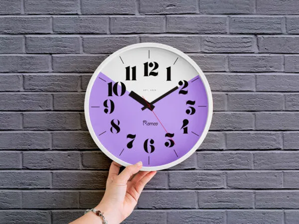 Circle Analog Wall Clock Mockup 1